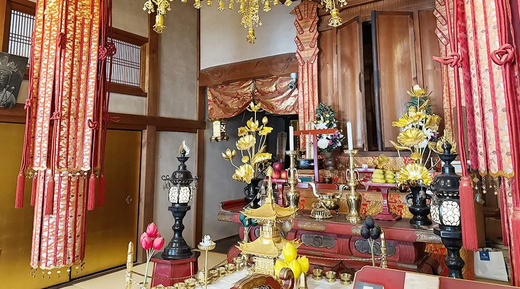 長福寺の本堂