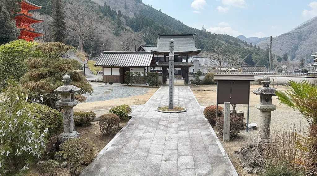 長福寺の園庭