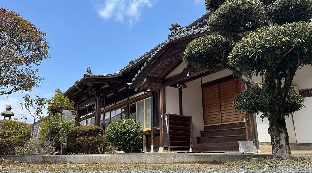 長福寺の園庭