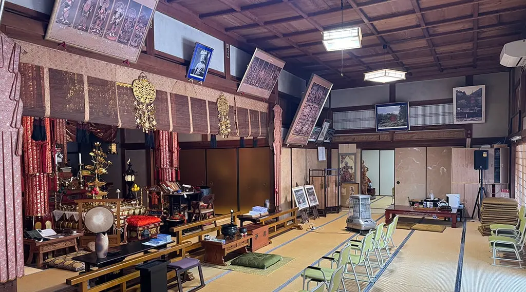 長福寺の本堂