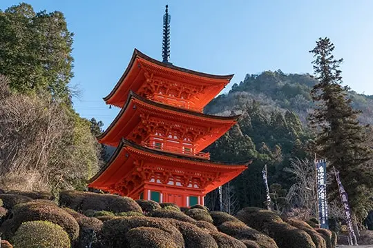 長福寺（岡山）｜国宝 三重塔