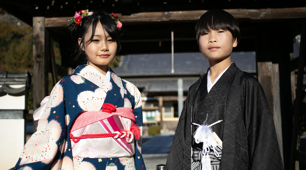 長福寺の十三まいり｜振袖・羽織袴のレンタル